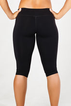 Load image into Gallery viewer, Cropped Performance Pants
